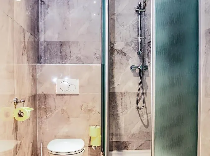 Appartement Wohnen Im Herzen Von Budget Vienne